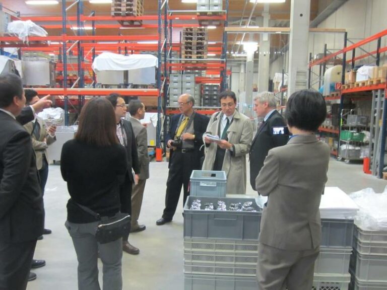 Rundgang japanische Delegation Japan bei der Integra